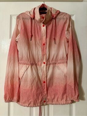 Columbia light weight - Red and White Ombre Hooded Rain Jacket